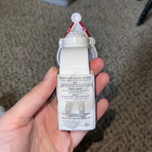 Santa and Mrs.Claus Wallflower Plugs (3) - Picture 5 of 8